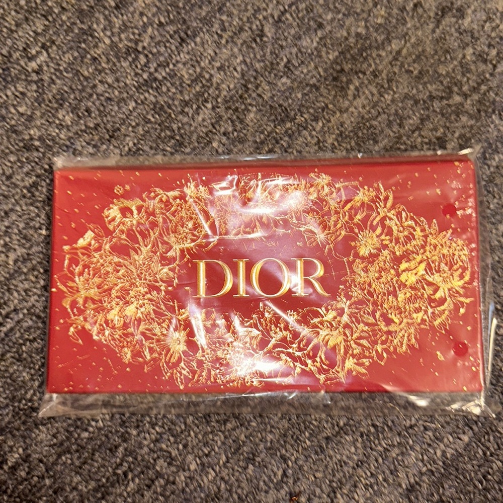 Dior Lucky Money Envelopes
